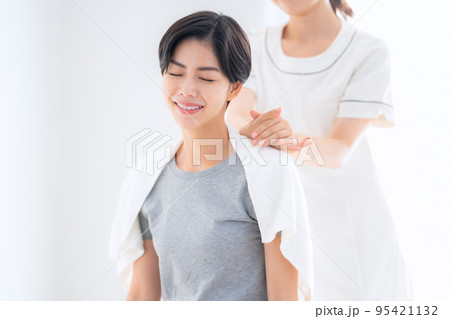 女性 整体 マッサージ 整骨院 指圧 女性 整体 マッサージ 整骨院 指圧 95421132