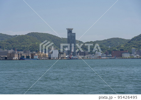 関門海峡大橋付近で撮影した写真。 関門海峡大橋付近で撮影した写真。 95426495
