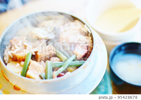 牡蠣 釜飯 オイスター 牡蠣 釜飯 オイスター 95428678