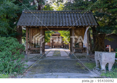 楽々福神社　神門　鳥取県西伯郡伯耆町宮原 95430092