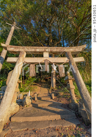 楽々福神社 鳥居 鳥取県米子市上安曇 楽々福神社 鳥居 鳥取県米子市上安曇 95430651