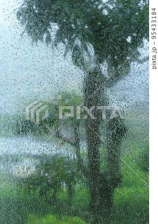 台風接近 95433184