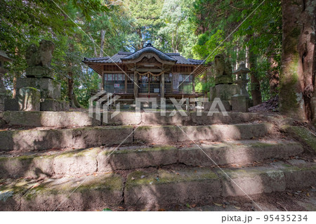 菅福神社 拝殿 鳥取県日野郡日野町上菅 菅福神社 拝殿 鳥取県日野郡日野町上菅 95435234