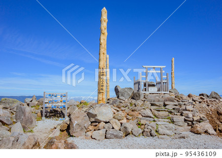 【天空の御柱】車山神社【霧ヶ峰最高峰】 【天空の御柱】車山神社【霧ヶ峰最高峰】 95436109