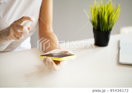 Cleaning personal items from virus, microbes and dirt. Cleaning personal items from virus, microbes and dirt. 95436172