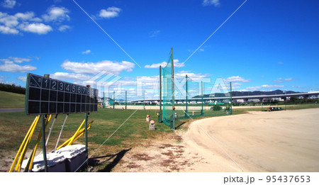 河川敷の野球場 河川敷の野球場 95437653