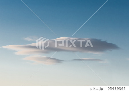 Sky nature lenticular cloud landscape blue weather outdoor natural 95439365