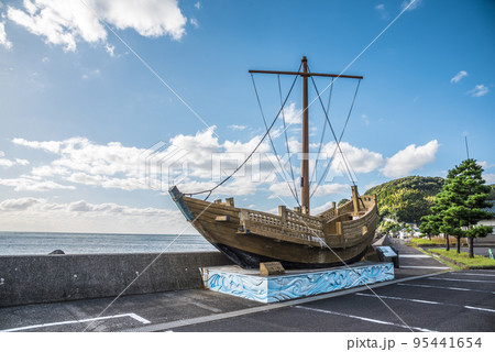 《福井県》越前海岸　北前船の模型 95441654