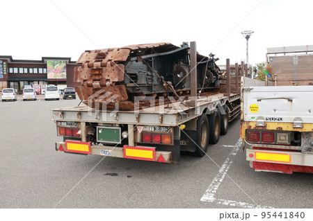 クローラークレーンの解体輸送 95441840