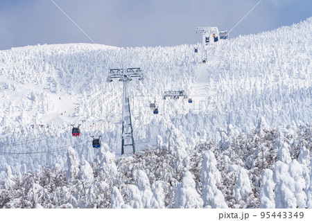 蔵王スキー場　スノーモンスター　日本三大樹氷（山形観光） 95443349