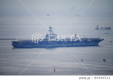 抜錨！エイブラハム・リンカーン (USS Abraham Lincoln, CVN-72)  95444513