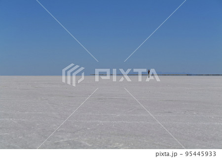 Salt Flats in Utah. Salt Flats Landscape. Blue Sky and Snow-White Salt Soil. Bonneville Salt Flats Salt Flats in Utah. Salt Flats Landscape. Blue Sky and Snow-White Salt Soil. Bonneville Salt Flats 95445933