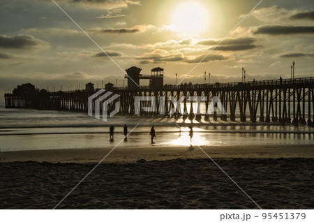 Toward sunset evening at Oceanside beach in California Toward sunset evening at Oceanside beach in California 95451379