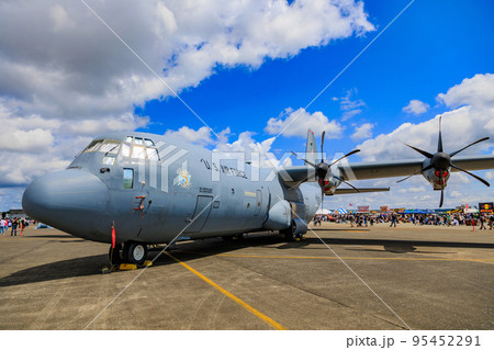 東京　福生市　横田基地フレンドシップフェスティバル　アメリカ空軍 　C-130 ハーキュリーズ  95452291