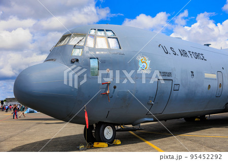 最終出品 米空軍 横田基地 航空自衛隊 クリスマスドロップ パッチ 3枚セット トップ 最終出品 米空軍 クリスマスドロップ 航空自衛隊 横田