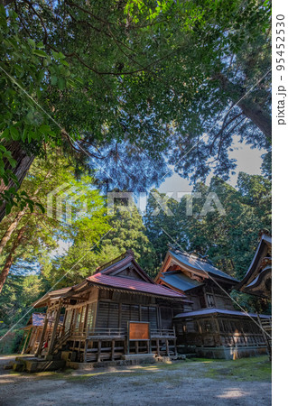東楽々福神社 社殿 鳥取県日野郡日南町宮内 東楽々福神社 社殿 鳥取県日野郡日南町宮内 95452530