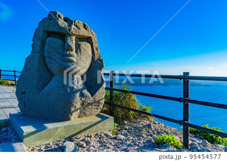 【風景】新島 展望台 モヤイ像 【風景】新島 展望台 モヤイ像 95454577