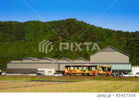 福井県立朝倉氏遺跡博物館　戦国列車　越美北線 95457350