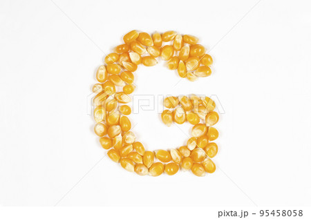 ポップコーンの種で作った アルファベット G 95458058