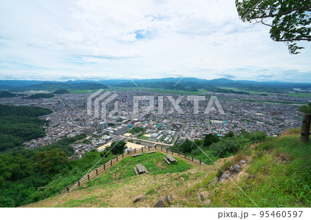 【日本100名城】鳥取城　山上ノ丸の本丸から見た鳥取市街1　鳥取県鳥取市 95460597