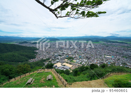 【日本100名城】鳥取城 山上ノ丸の本丸から見た鳥取市街3 鳥取県鳥取市 【日本100名城】鳥取城 山上ノ丸の本丸から見た鳥取市街3 鳥取県鳥取市 95460601