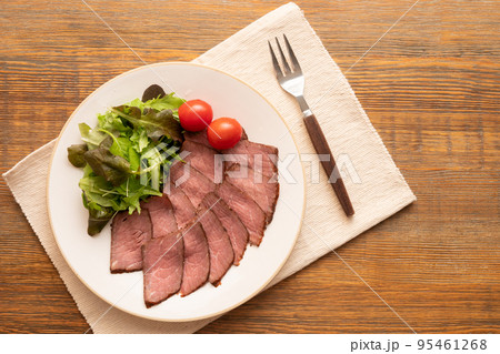 ローストビーフ ローストビーフ 95461268