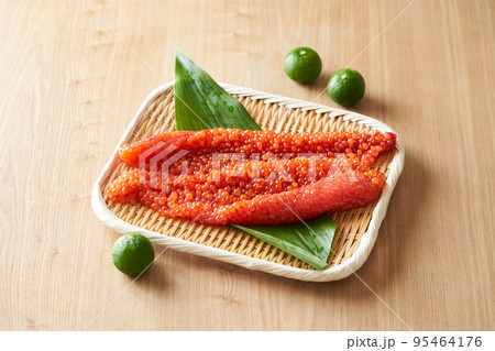 北海道産　生筋子（白鮭） 95464176