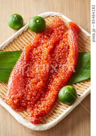 北海道産　生筋子（白鮭） 95464182