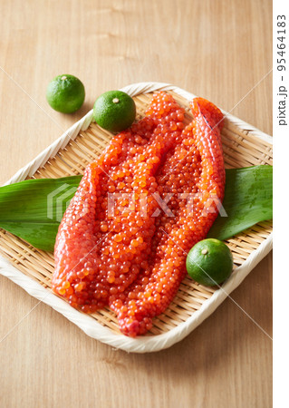 北海道産　生筋子（白鮭） 95464183