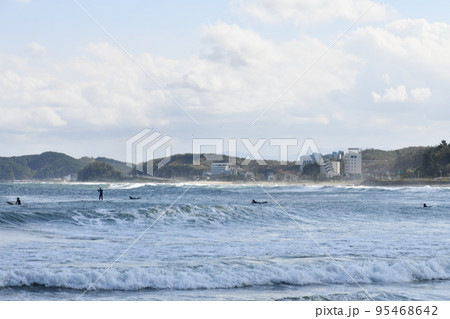 sea coast wave sandy beach shonan scenery nature sea coast wave sandy beach shonan scenery nature 95468642