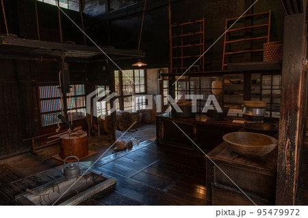 新潟　豪農の屋敷 95479972