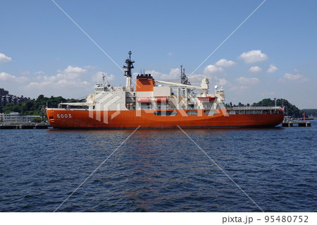 砕氷艦　しらせ 95480752