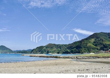 初秋の島根半島四十二浦 うみねこと千酌浦の風景 初秋の島根半島四十二浦 うみねこと千酌浦の風景 95482008