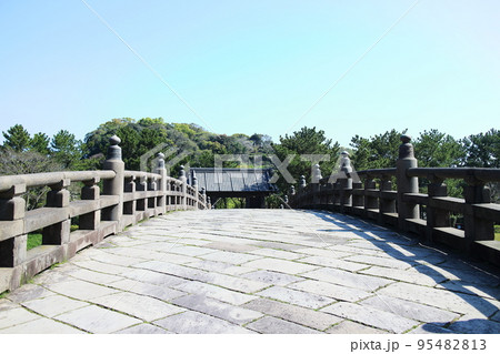 石橋記念公園の橋の景色 石橋記念公園の橋の景色 95482813