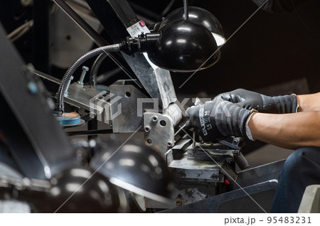 職人の手仕事 職人の手仕事 95483231