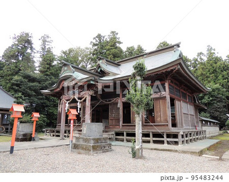 長沼八幡宮　拝殿 95483244