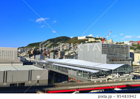 【長崎県】リニューアルしたJR長崎駅(西九州新幹線) 【長崎県】リニューアルしたJR長崎駅(西九州新幹線) 95483942