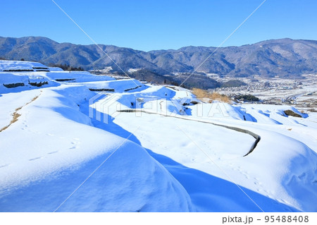 冬の姨捨の棚田 冬の姨捨の棚田 95488408