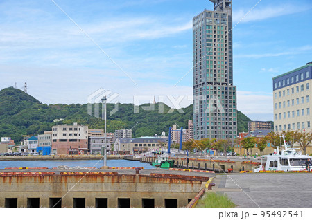 北九州市の人気観光スポット海辺の門司港レトロ地区 北九州市の人気観光スポット海辺の門司港レトロ地区 95492541