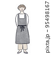 エプロンを付けた女性 95498167