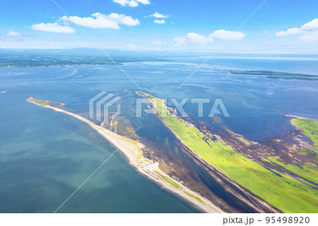 野付半島と尾岱沼（北海道別海町） 95498920