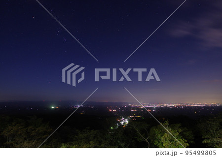 恋人の聖地 那須高原展望台から望む絶景星空 恋人の聖地 那須高原展望台から望む絶景星空 95499805