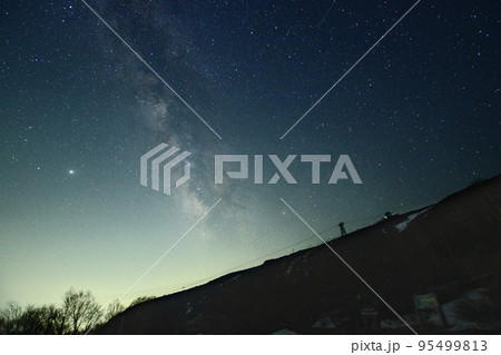 那須高原の満天の星空／栃木県那須町 95499813