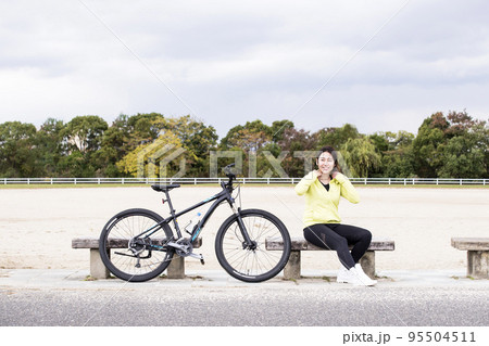 ツーリング サイクリング 自転車 アウトドア イメージ素材 ツーリング サイクリング 自転車 アウトドア イメージ素材 95504511