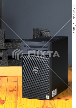 New Dell Precision 3650 Desktop workstation with Intel 11th Generation Intel Xeon CPU to be unboxing for install. New Dell Precision 3650 Desktop workstation with Intel 11th Generation Intel Xeon CPU to be unboxing for install. 95504730
