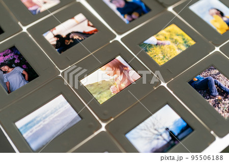 マウント仕上げをしたリバーサルフィルム マウント仕上げをしたリバーサルフィルム 95506188