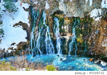 白ひげの滝 (北海道美瑛町) 白ひげの滝 (北海道美瑛町) 95509732