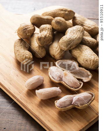 茹でたての殻付き落花生　おおまさり 95510911