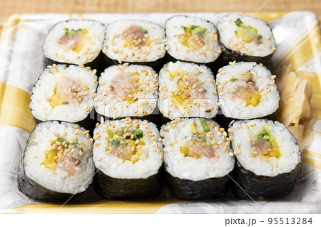 おいしい海苔巻き、トロたく巻き おいしい海苔巻き、トロたく巻き 95513284