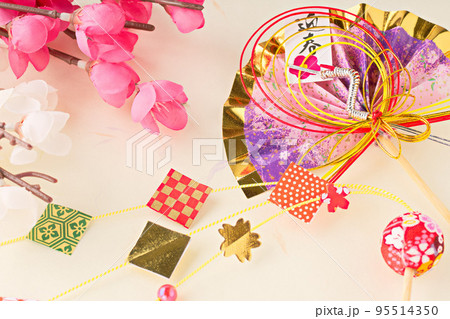 和小物の年賀状素材|扇子 和小物の年賀状素材|扇子 95514350